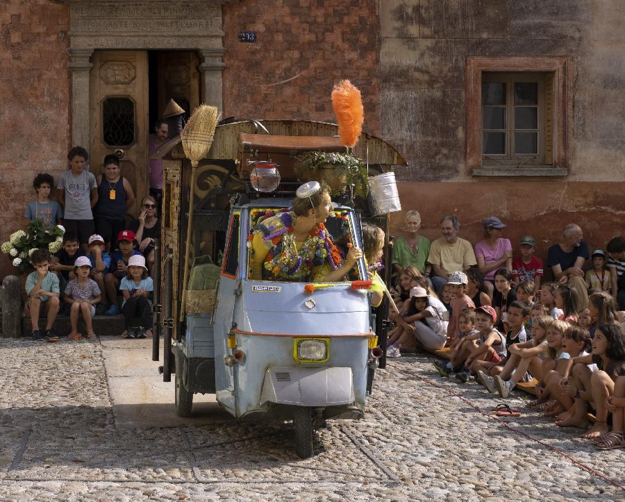 Festival di teatro al Castelmur